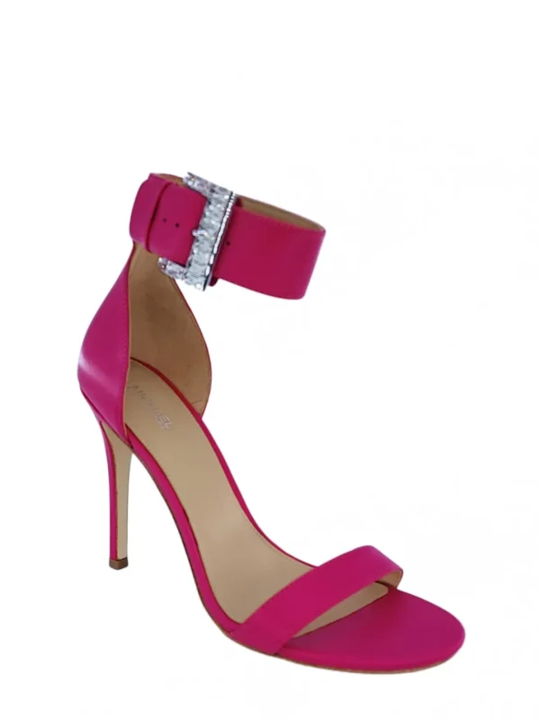 GISELLE FUXIA